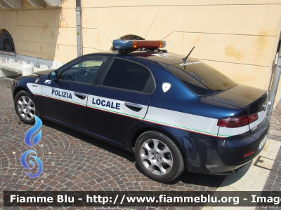 Alfa-Romeo 159
Polizia Locale Bardolino (VR)
Allestimento Bertazzoni Veicoli Speciali
POLIZIA LOCALE YA 811 AC
Parole chiave: Alfa-Romeo 159 POLIZIALOCALEYA811AC