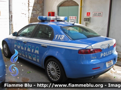 Alfa Romeo 159
Polizia di Stato
Questura di Bolzano
Squadra Volante
POLIZIA F8085
Parole chiave: Alfa-Romeo 159 POLIZIAF8085