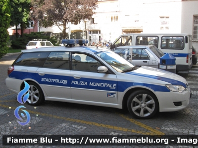 Subaru Legacy AWD IV serie
Polizia Municipale - StadtPolizei
Merano - Meran (BZ)
POLIZIA LOCALE YA 388 AB
Parole chiave: Subaru Legacy_AWD_IVserie POLIZIALOCALEYA388AB