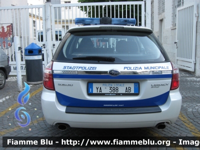 Subaru Legacy AWD IV serie
Polizia Municipale - StadtPolizei
Merano - Meran (BZ)
POLIZIA LOCALE YA 388 AB
Parole chiave: Subaru Legacy_AWD_IVserie POLIZIALOCALEYA388AB