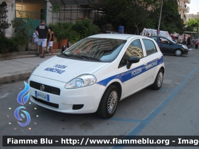 Fiat Grande Punto
Polizia Municipale Palermo
I fornitura
Parole chiave: Fiat Grande_Punto