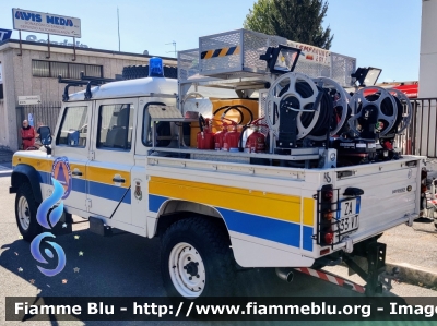 Land Rover Defender 130
Gruppo Comunale Volontari di Protezione Civile
Città di Meda (MB)
Antincendio Boschivo
Parole chiave: Land_Rover Defender_130 PC Protezione_Civile Meda MB