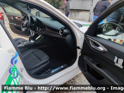 Alfa Romeo Nuova Giulia Q4
Polizia Locale Meda (MB)
Auto 6
Allestita per trasporto organi
Allestimento Ciabilli
YA 531 AR
Parole chiave: Alfa_Romeo Nuova_Giulia Giulia Polizia_Locale_Meda Polizia_Locale Meda