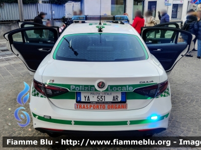 Alfa Romeo Nuova Giulia Q4
Polizia Locale Meda (MB)
Auto 6
Allestita per trasporto organi
Allestimento Ciabilli
YA 531 AR
Parole chiave: Alfa_Romeo Nuova_Giulia Giulia Polizia_Locale_Meda Polizia_Locale Meda