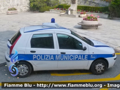 Fiat Punto II serie
Polizia Municipale Verrés (AO)
Parole chiave: fiat punto_IIserie