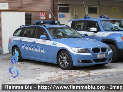 Bmw 320 Touring E91 restyle
Polizia di Stato
Reparto Prevenzione Crimine
Allestimento Marazzi
Decorazione Gradica Artlantis
POLIZIA H2579
Parole chiave: Bmw 320_Touring_E91_restyle POLIZIAH2579