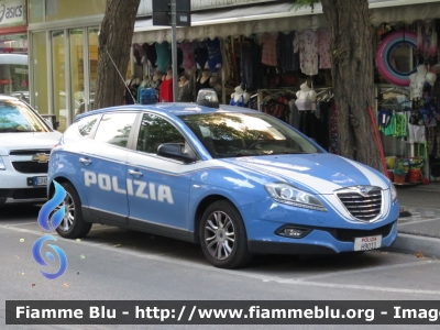 Lancia Nuova Delta
Polizia di Stato
Reparto Prevenzione Crimine
Allestita NCT Nuova Carrozzeria Torinese
Decorazione Grafica Artlantis
POLIZIA H9033
Parole chiave: Lancia Nuova_Delta POLIZIAH9033