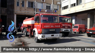 Iveco 175-24
Vigili del Fuoco
Comando Provinciale di Messina
VF 17385
Parole chiave: Iveco 175-24 VF17385