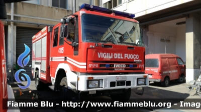 Iveco EuroFire 140E28 4x4 I serie
Vigili del Fuoco
Comando Provinciale di Messina
AutoPompaSerbatoio Allestita Iveco-Magirus ricondizionata Fortini
VF 23193
Parole chiave: Iveco EuroFire_140E28_4x4_Iserie VF23193