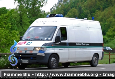 Fiat Ducato II serie
Polizia Locale Brescia
In scorta alla "Mille Miglia 2010"
Livrea Polizia Municipale
Parole chiave: Fiat Ducato_IIserie PL_Brescia