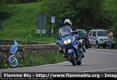 Bmw r850rt II serie
Polizia di Stato
Polizia Stradale
In scorta alla "Mille Miglia 2010"
Parole chiave: Bmw r850rt_IIserie Polizia