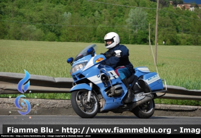 Bmw r850rt II serie
Polizia di Stato
Polizia Stradale
In scorta alla "Mille Miglia 2010"
Parole chiave: Bmw r850rt_IIserie Polizia