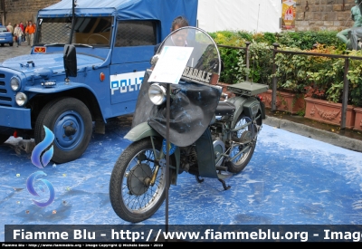 Moto Guzzi Falcone 500
Polizia di Stato
POLIZIA 17318
Parole chiave: Moto-Guzzi Falcone_500 Polizia17318 Festa_della_Polizia_2010