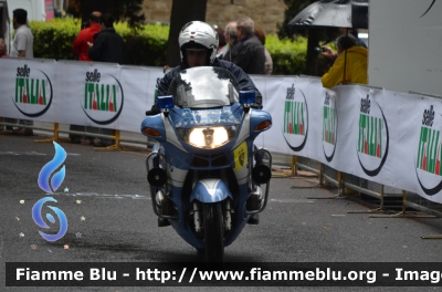 Bmw R850RT II serie
Polizia di Stato
Polizia Stradale
in scorta al Giro d'Italia 2013
Parole chiave: Bmw R850RT_IIserie Giro_Italia_2013