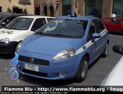 Fiat Grande Punto
Polizia di Stato
Festa della Polizia 2009, Firenze
Polizia delle Comunicazioni
POLIZIA F7564
Parole chiave: Fiat Grande_Punto PoliziaF7564 Festa_della_Polizia_2009