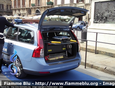 Volvo V50 II serie
Polizia di Stato
Festa della Polizia 2009, Firenze
Polizia Stradale in servizio sulla rete di Autostrade per l'Italia
POLIZIA F9108
Parole chiave: Volvo V50_IIserie PoliziaF9108 Festa_della_Polizia2009