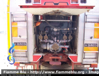 Iveco OM 160
Vigili del Fuoco
Comando Provinciale di Biella
Distaccamento di Cossato (BI)
AutoPompaSerbatoio allestimento Baribbi
VF 12014
Parole chiave: Iveco OM 160 VF12014