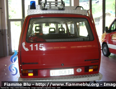 Volkswagen Transporter T3
Vigili del Fuoco
Corpo Volontario di Nova Levante - Welshnofen (BZ)
VF 0G8 BZ
Parole chiave: Volkswagen Transporter_T3 VF0G8BZ