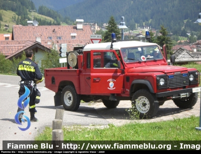 Land Rover Defender 130
Vigili del Fuoco
Corpo Volontario di Pozza di Fassa
VF K88 TN
Parole chiave: Land-Rover Defender_130 VFK88TN