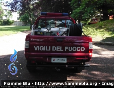 Mitsubishi L200 III Serie
Vigili del Fuoco
Comando Provinciale di Vercelli
Distaccamento Volontario di Cravagliana
Kit fuoristrada ASFIR
VF 23987
Parole chiave: Mitsubishi L200_IIIserie VF23987