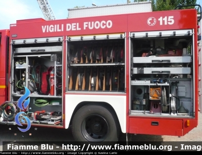 Iveco EuroFire 150E27 I serie 
Vigili del Fuoco
Comando provinciale di Biella
Con furgonatura posteriore modificata dalla carrozzeria Fortini
VF 18577 
Parole chiave: Iveco EuroFire_150E27_Iserie VF18577