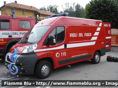 Peugeot Boxer III serie
Vigili del Fuoco
Comando Provinciale di Biella
Distaccamento Volontario di Trivero Ponzone (BI)
VF 26430
Parole chiave: Peugeot Boxer_IIIserie VF26430