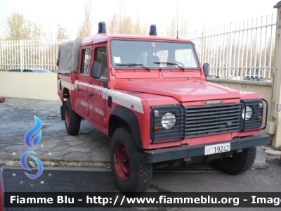 Land Rover Defender 130
Vigili del Fuoco
Comando Provinciale di Novara
Nucleo SAF 
VF 19242
Parole chiave: Land-Rover Defender_130 VF19242 Santa_Barbara_VVF_2011