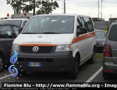 Volkswagen Transporter T5
P.A. Soccorso Centro Valsassina
Servizi Sociali
Parole chiave: REAS_2010 Volkswagen Transporter_T5 Servizi_Sociali