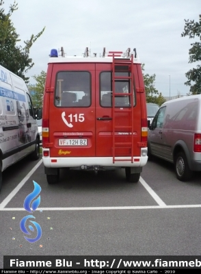 Mercedes-Benz Sprinter 4x4 II Serie
Vigili del Fuoco
Unione Distrettuale di Bolzano
Corpo Volontario di Nova Ponente (BZ)
Freiwillige Feuerwehr Deutschnofen
Allestimento Ziegler
VF 12H BZ
Parole chiave: Mercedes-Benz Sprinter_IIserie_4x4 VF12HBZ Reas_2010