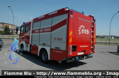 Man TGL 12.210 I serie
Vigili del Fuoco
AutoPompaSerbatoio allestimento Rosenfire CT 20/20
Parole chiave: Man TGL_12.210_Iserie