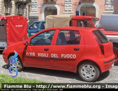 Fiat Punto III serie
Vigili del Fuoco
Comando provinciale di Catania
VF 23267
Parole chiave: Fiat Punto_IIIserie VF23267