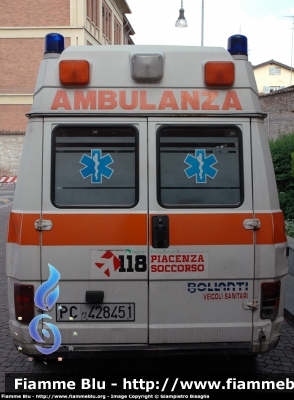 Fiat Ducato I Serie
118 Piacenza Soccorso
Azienda USL di Piacenza
U.S.L. 3 Fiorenzuola d'Arda
Ambulanza "2" Allestita Bollanti
Parole chiave: Fiat_Ducato_I_Serie_118_Piacenza