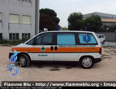 Fiat Ulysse I serie
Pubblica Assistenza Croce Verde Civitanova Marche
versione 2.0 S del 1995, motore 2000 cc a benzina da 89 KW
Allestita MAF
Parole chiave: Fiat Ulysse_Iserie 118_Macerata Ambulanza PA_CV_Civitanova_Marche