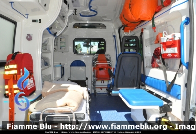 Fiat Ducato X250
Croce Verde Civitanova Marche (MC)
Ambulanza da soccorso per servizio 118
Allestimento "EDM" Forlì
Auto F1
Immatricolazione 2010
Particolare degli interni
Parole chiave: Fiat Ducato_X250 Ambulanza