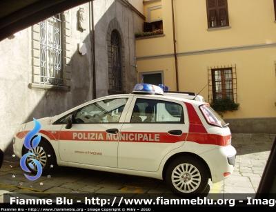 Fiat Punto Evo
Polizia Municipale Fivizzano
Allestimento Ciabilli
Automezzo 01
POLIZIA LOCALE YA 956 AG
Parole chiave: Fiat Punto_Evo PoliziaLocaleYA956AG