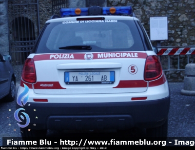 Fiat Sedici
Polizia Municipale Licciana Nardi
Automezzo 05
Allestimento "Bertazzoni"
POLIZIA LOCALE YA 261 AB
Parole chiave: Fiat Sedici PoliziaLocaleYA261AB