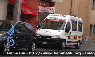 Fiat Ducato III serie
Pubblica Assistenza Croce Bianca Massa
Veicolo di proprietà del Comune di Massa in uso all'Associazione per i servizi sociali in convenzione
Dotato di pedana pneumatica posteriore per accesso disabili
Parole chiave: Fiat Ducato_IIIserie