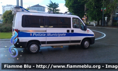 Fiat Ducato III serie
Polizia Municipale di Piacenza
Sezione Infortunistica
Codice mezzo D1
Parole chiave: Fiat Ducato_IIIserie