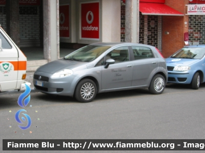 Fiat Grande Punto
Pubblica Assistenza Croce Bianca Massa
Servizi Sociali
Sigla Radio Alfa 20
Parole chiave: Fiat Grande_Punto