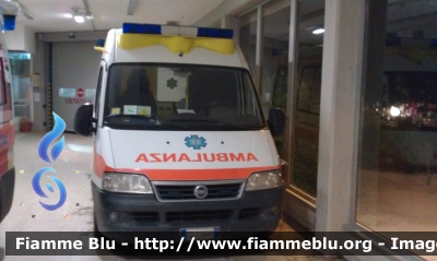 Fiat Ducato III serie
Misericordia di Mulazzo (MS)
Ambulanza medicalizzata 
Postazione "Charlye 8" presso P.E.T. del Pronto Soccorso dell'Ospedale di Pontremoli
Parole chiave: Fiat Ducato_IIIserie Ambulanza