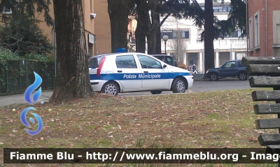 Fiat Punto II serie
Polizia Municipale
Unione Pedemontana Parmense
U.O. di Collecchio
Parole chiave: Fiat Punto_IIserie