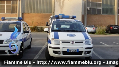 Fiat Nuova Panda I serie
Polizia Municipale Parma
Sigla Veicolo: 08
Allestimento Bertazzoni
POLIZIA LOCALE YA 506 AD
Parole chiave: Fiat Nuova_Panda_Iserie PoliziaLocaleYA506AD