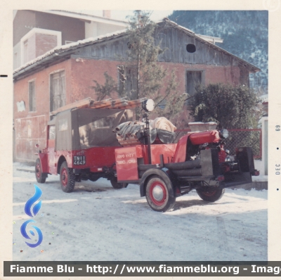 Fiat Campagnola I serie
Vigili del Fuoco
Unione Distrettuale Alto Garda e Ledro
Corpo Volontario di Tiarno di Sopra
Parole chiave: Fiat CAmpagnola_Iserie