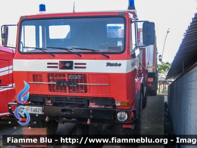 Iveco 90PC
Vigili del Fuoco
Comando Provinciale di Cagliari
Allestimento Baribbi
VF 14628
Parole chiave: Iveco 90PC VF14628 SAnta_Barbara_2013