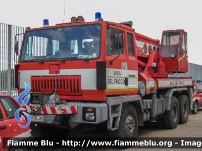 Astra BM305F
Vigili del Fuoco
Comando Provinciale di Cagliari
AutoGru da 30 ton allestimento Cormach
VF 17039
Parole chiave: Astra BM305F VF17039 Santa_Barbara_2013