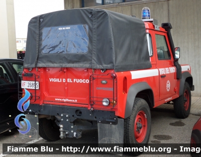 Land Rover Defender 90
Vigili del Fuoco
Comando Provinciale di Cagliari
VF 26895
Parole chiave: Land-Rover Defender_90 VF26985 Santa_Barbara_2014