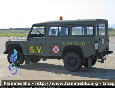 Land Rover Defender 110
Aereonautica Militare
S.V. Flight Safety
AM AI 048
Parole chiave: Land-Rover Defender_110 AMAI048