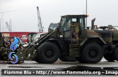 JCB 437 HT
Marina Militare Italiana
Brigata marina "San Marco"
1° Reggimento "San Marco"
Parole chiave: JCB 437_HT