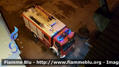 Volvo FL 280 III serie
Vigili del Fuoco
Comando Provinciale di Siena
AutoPompaSerbatoio allestimento Bai
VF 26504
Parole chiave: Volvo FL_280_IIIserie VF26504