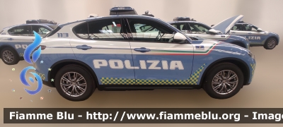 Alfa-Romeo Stelvio restyle
Polizia di Stato
Polizia Stradale
Allestimento Focaccia
Parole chiave: Alfa-Romeo Stelvio_restyle